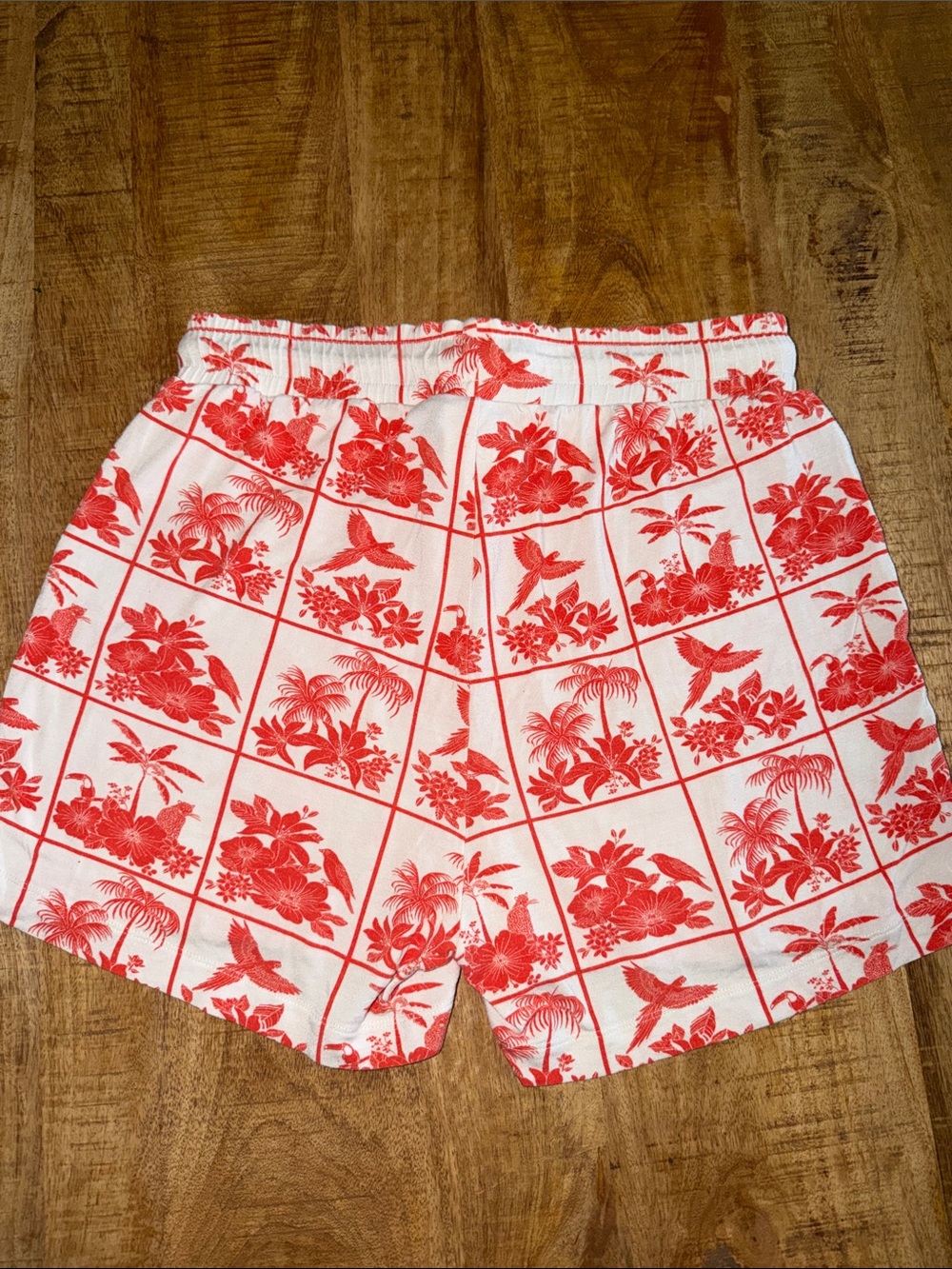 FARM Rio White and Red Tropical Print Athletic Shorts - Picture 4 of 4